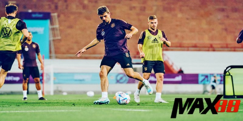 Bạn hãy chú ý đến phong độ và chiến thuật của từng đội